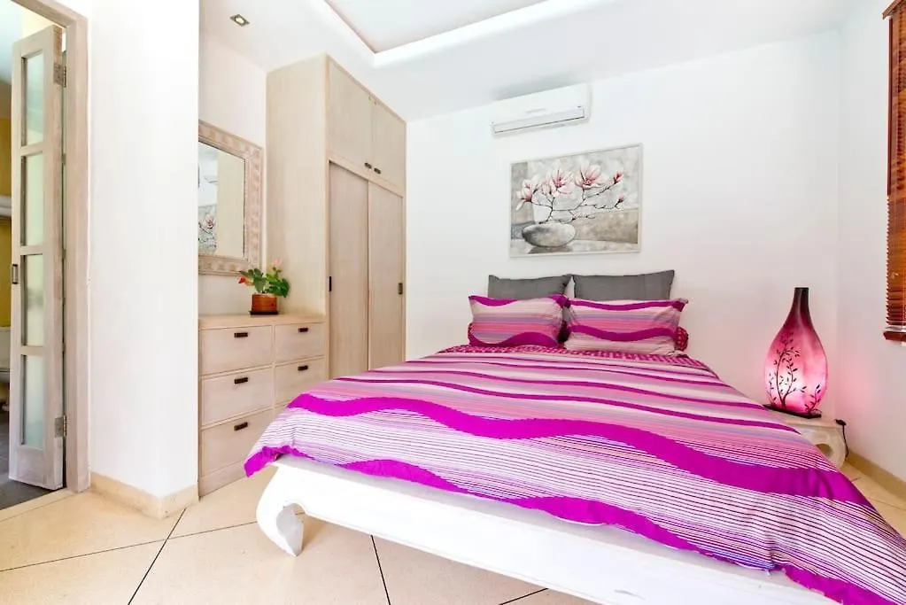 Serenity Villa 4 Bedrooms Big Pool סמיניאק