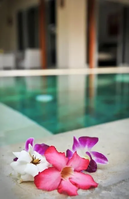 Serenity Villa 4 Bedrooms Big Pool סמיניאק