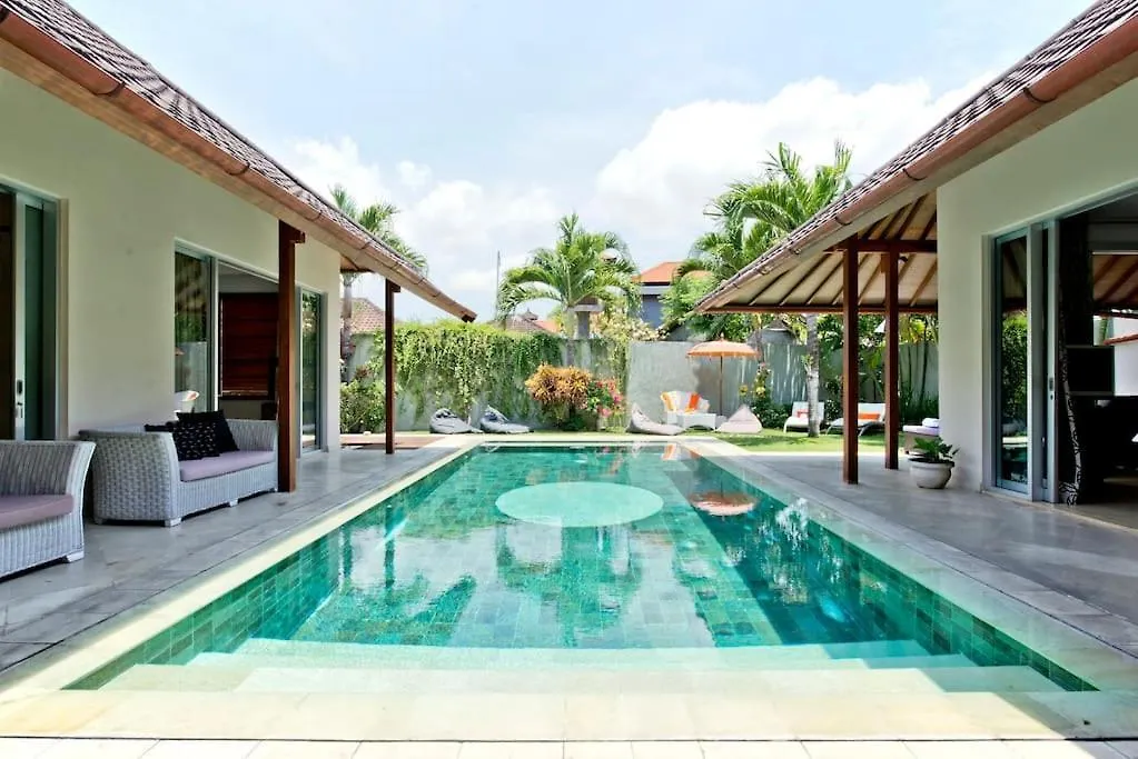 Serenity Villa 4 Bedrooms Big Pool סמיניאק 0*,